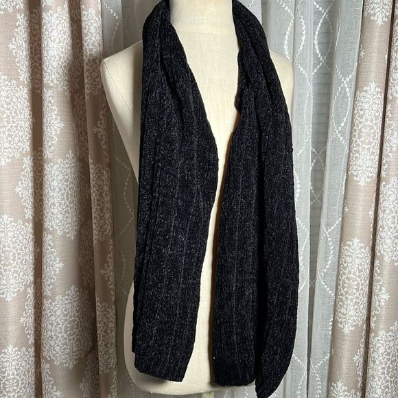 Chenille Scarf - Picture 1 of 2